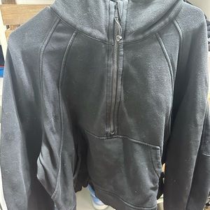 Lululemon black scuba